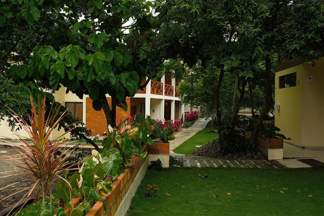 Santval Lodge Bucay Extérieur photo